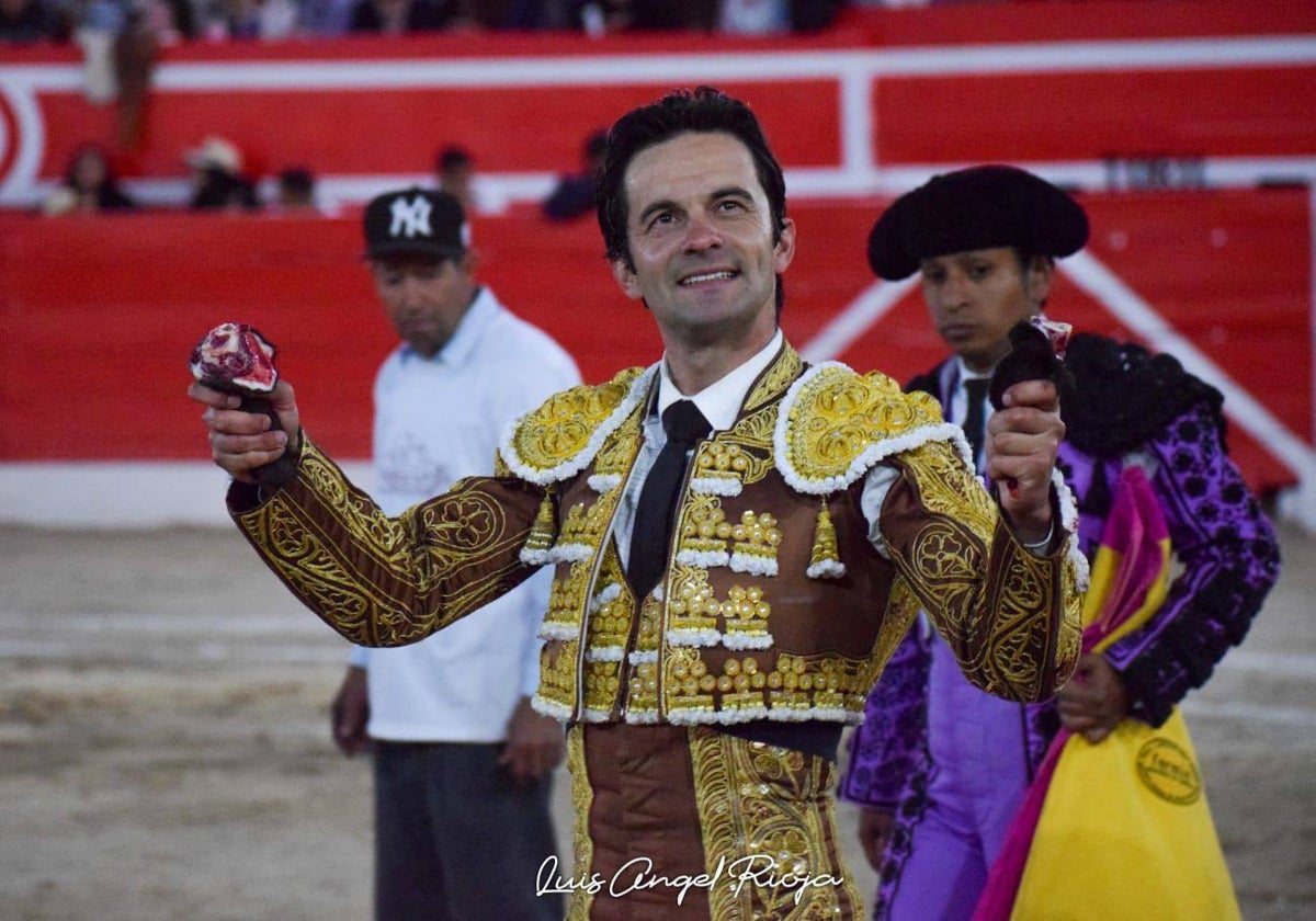 Juan del Álamo en una tarde triunfal en su periplo en Perú.